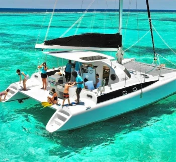 CATAMARAN TOUR